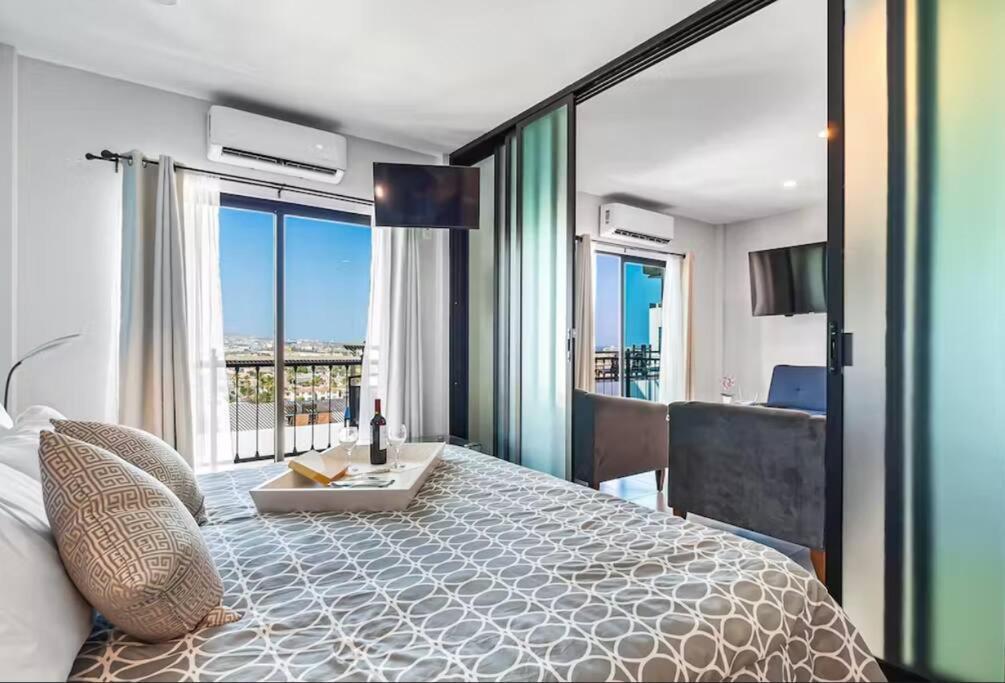 Breathtaking Views 1-bdrm W-pool Maison Alizee * Cabo San Lucas