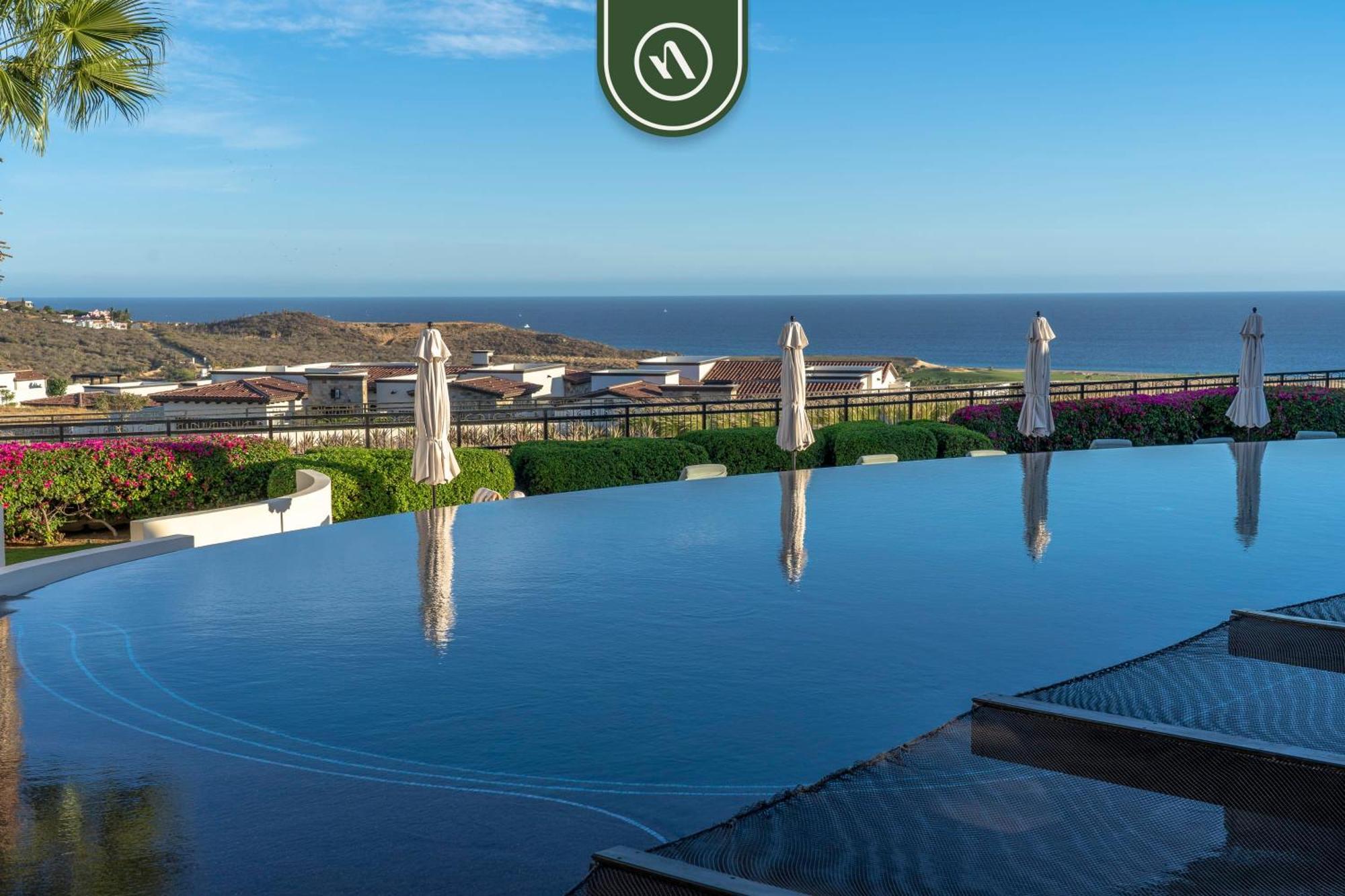 Amazing Unit With Ocean View *