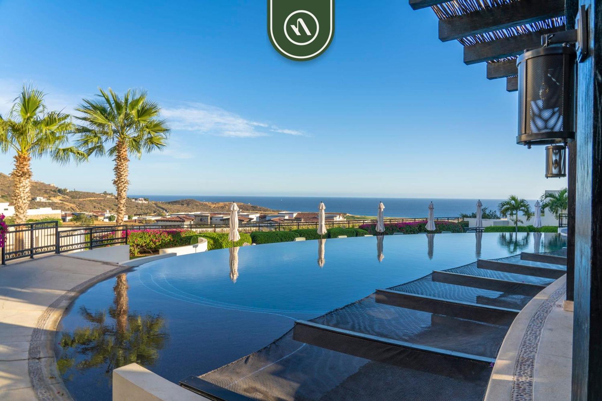 Amazing Unit With Ocean View *