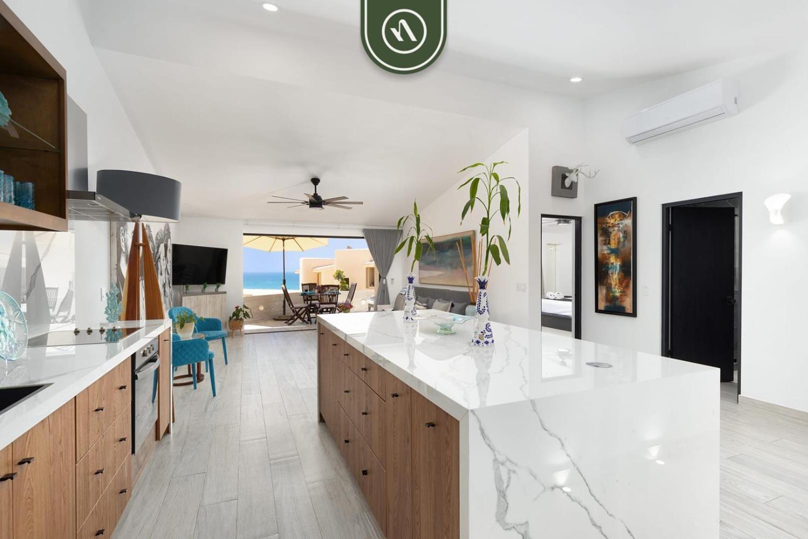 Apartment Luxury Beachfront 2 Bedroom - Pool - King Beds Cabo San Lucas