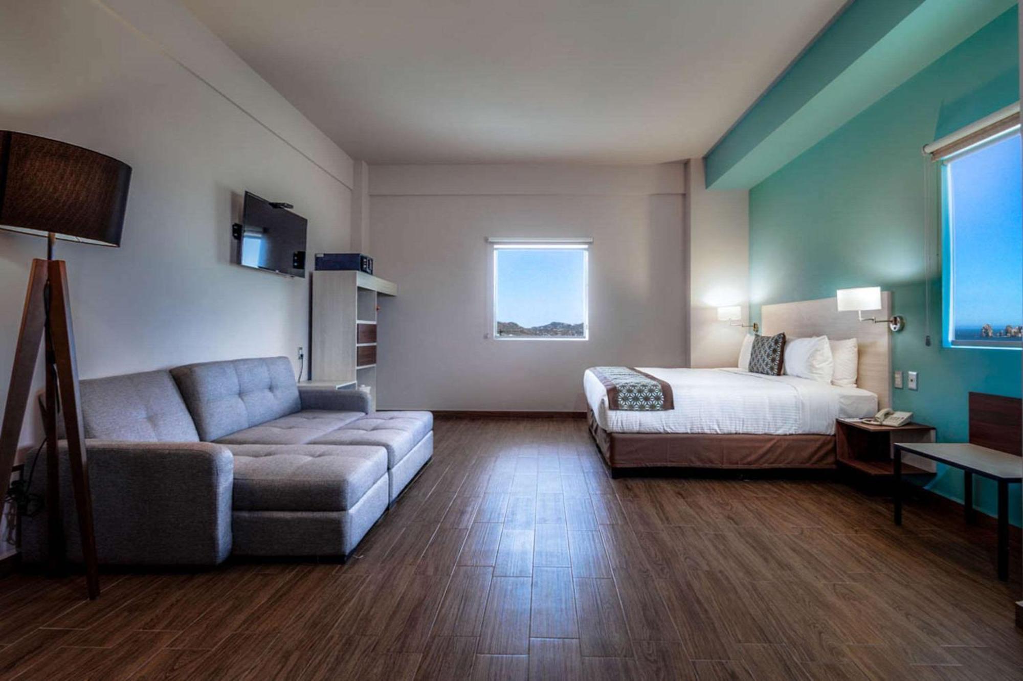 Comfort & Cabos 4*