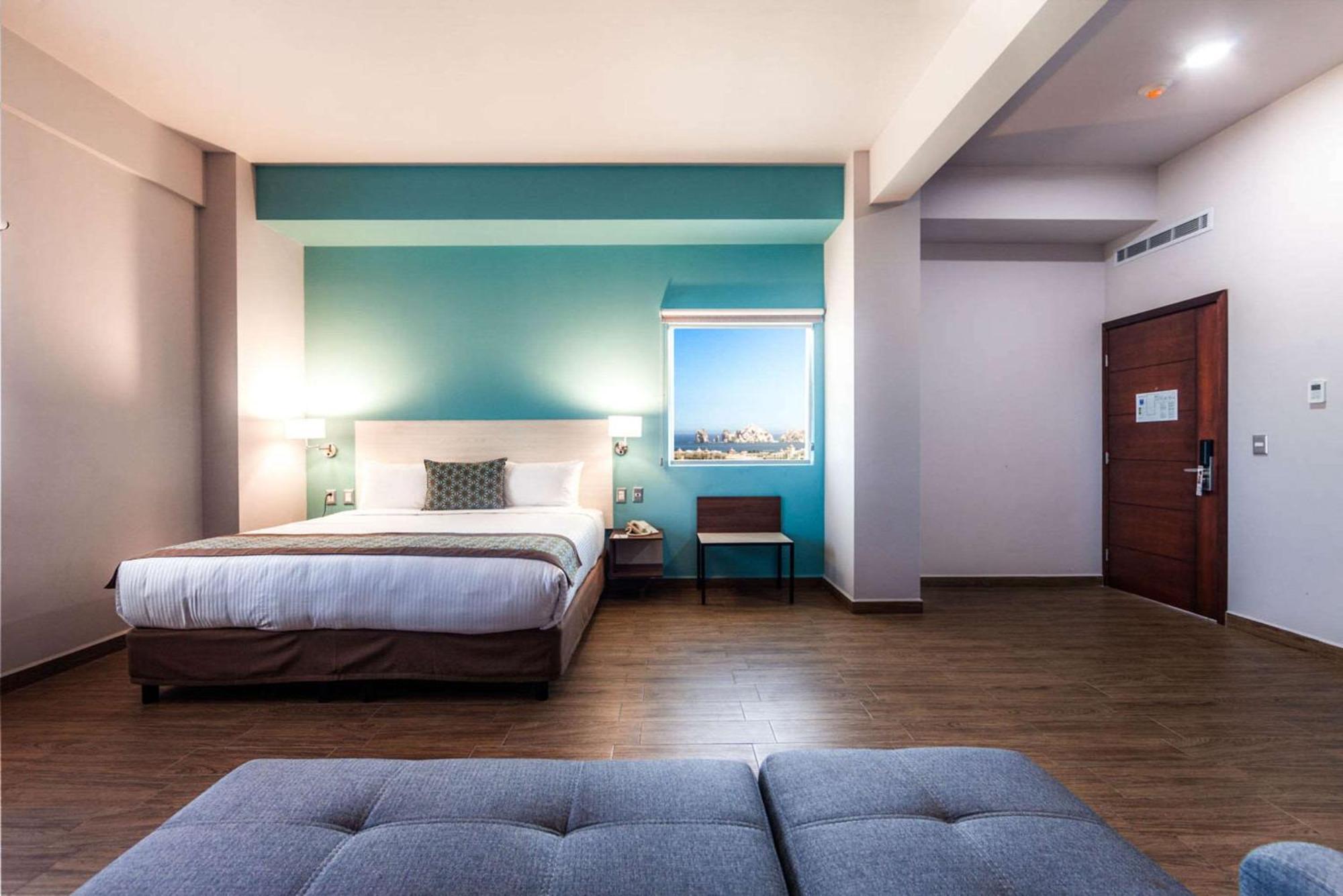 Hotel Comfort & Cabos