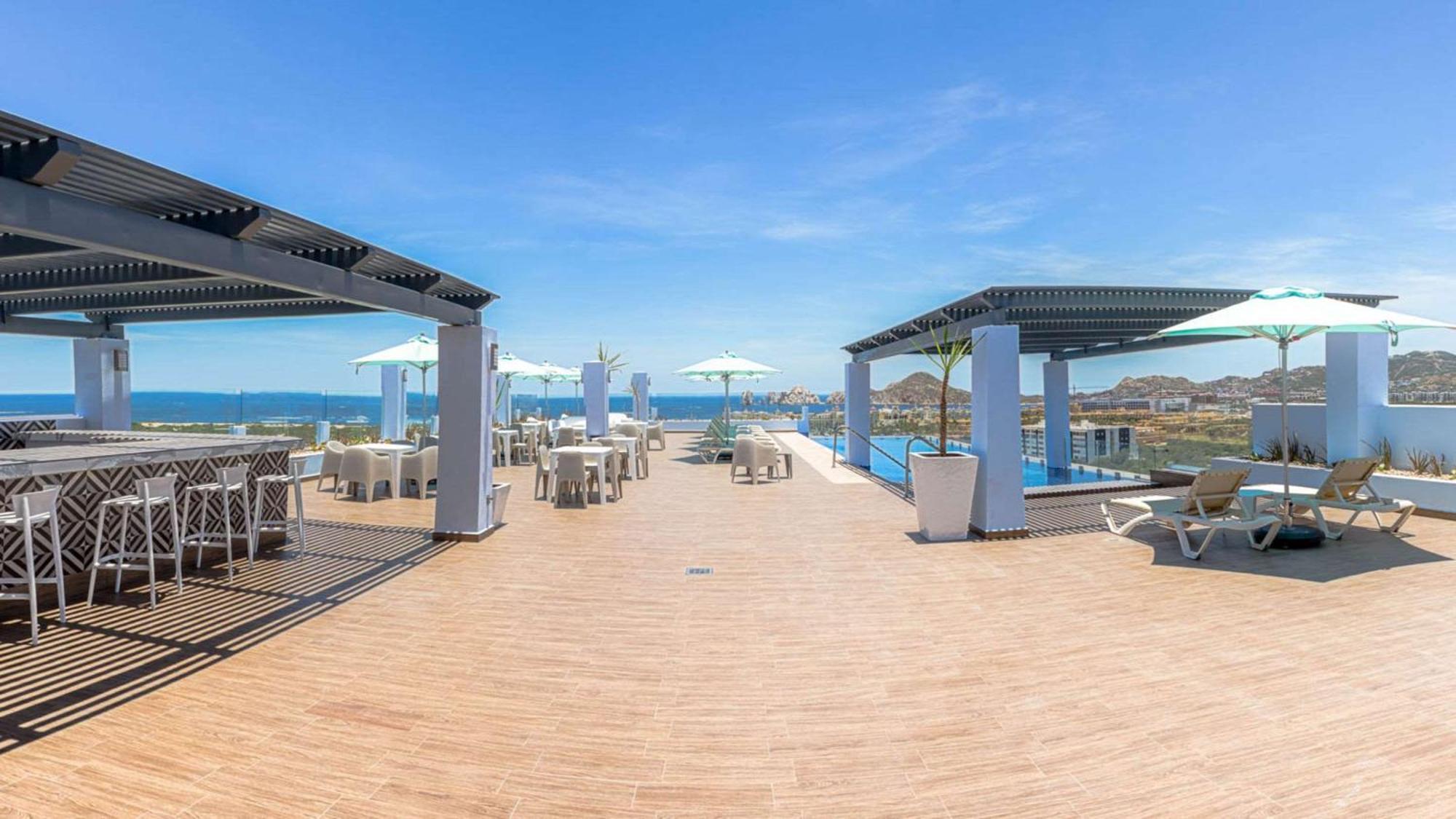 Hotel Comfort & Cabos