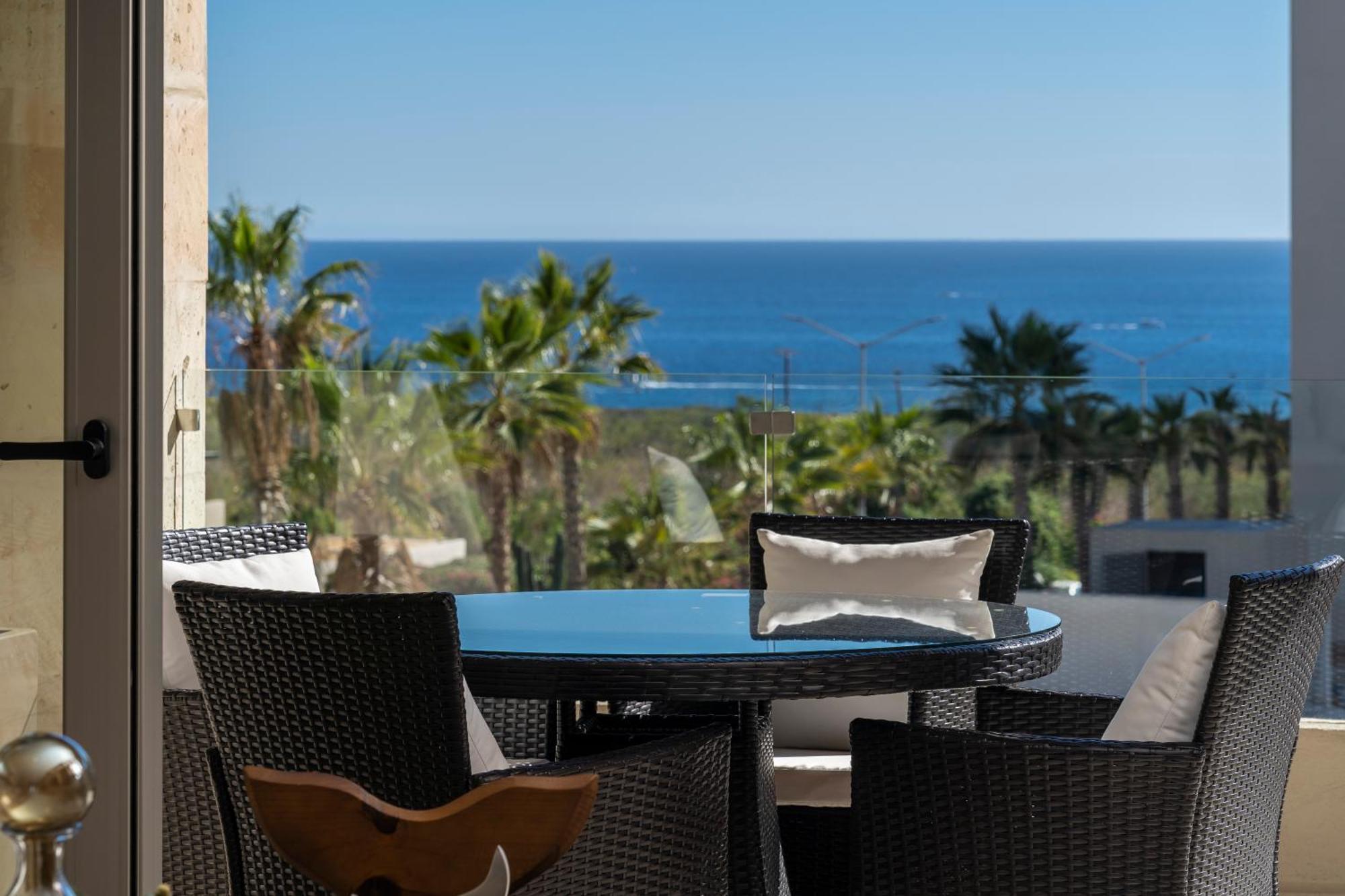 Luxury Beachfront In Cabo * Cabo San Lucas