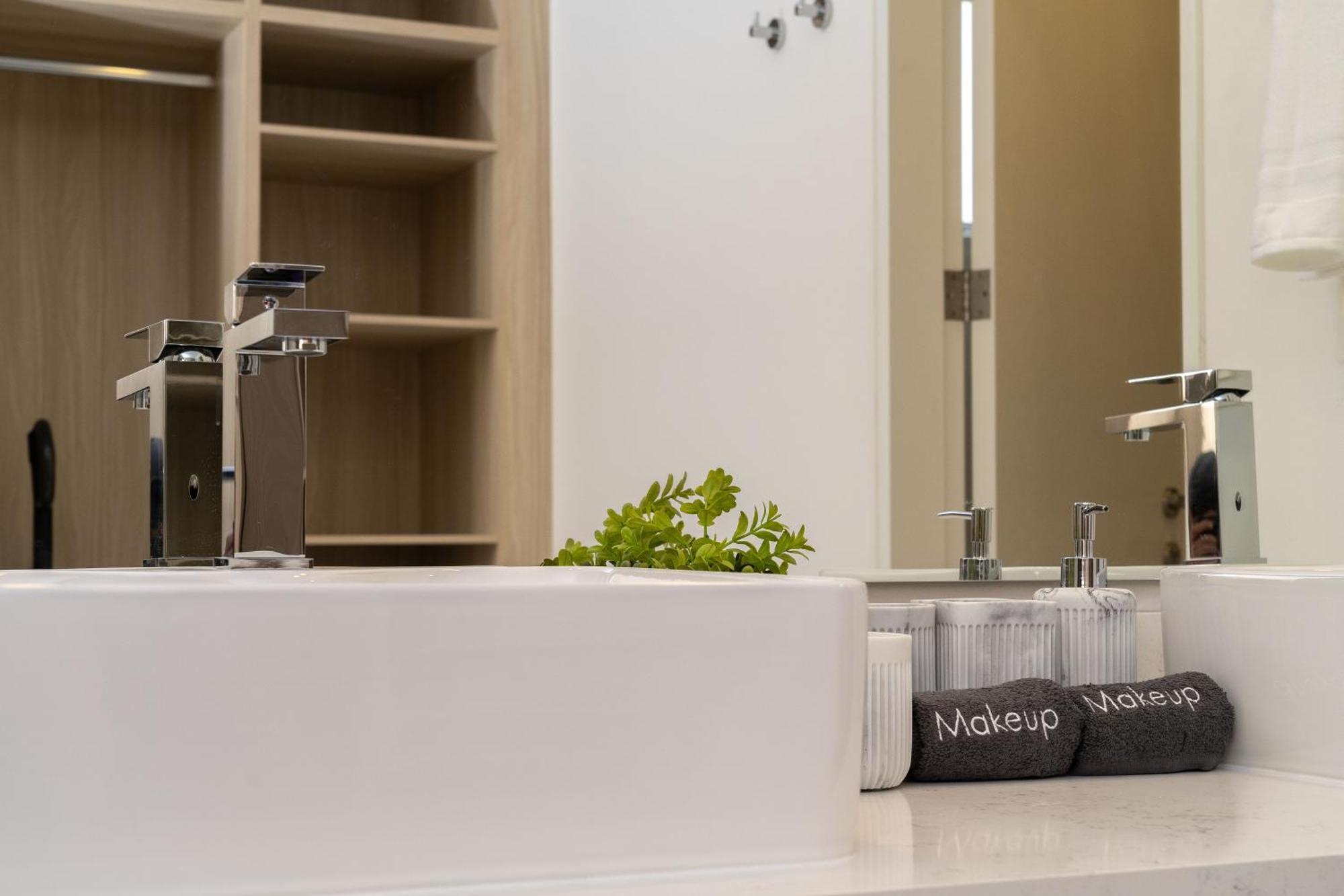 New Penthouse In Medano With Jacuzzi And Terrace *