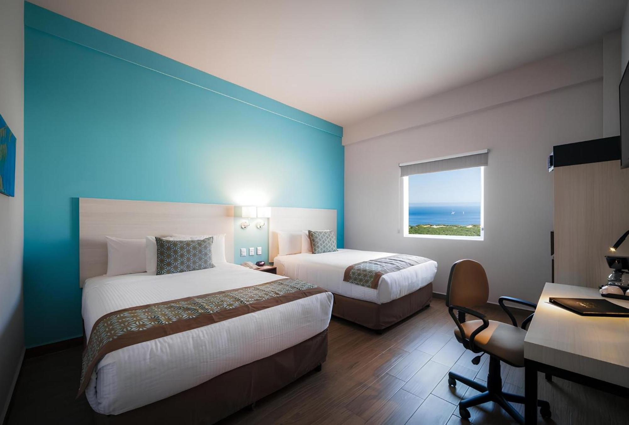 Comfort & Cabos Hotel