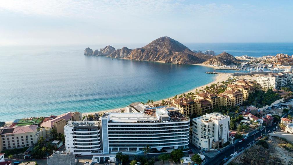 Cabo Bay *