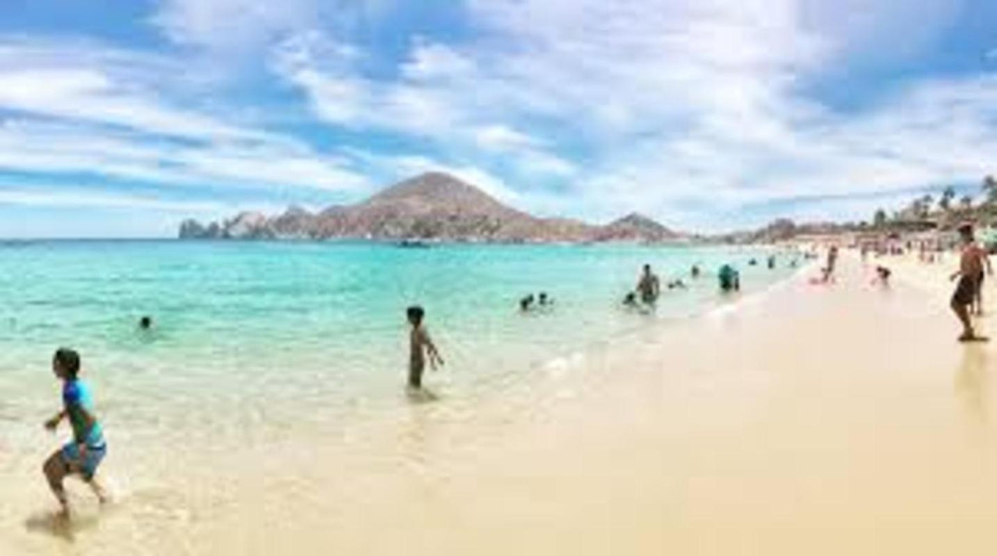 Resort Medano Cabo San Lucas