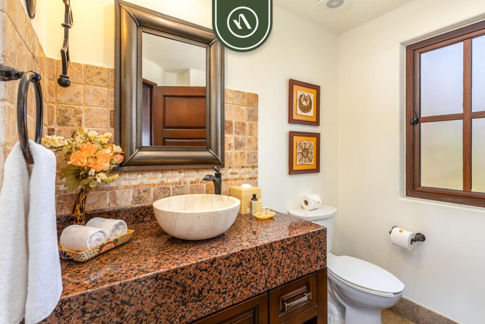 With Private Pool & Patio In Cabo *