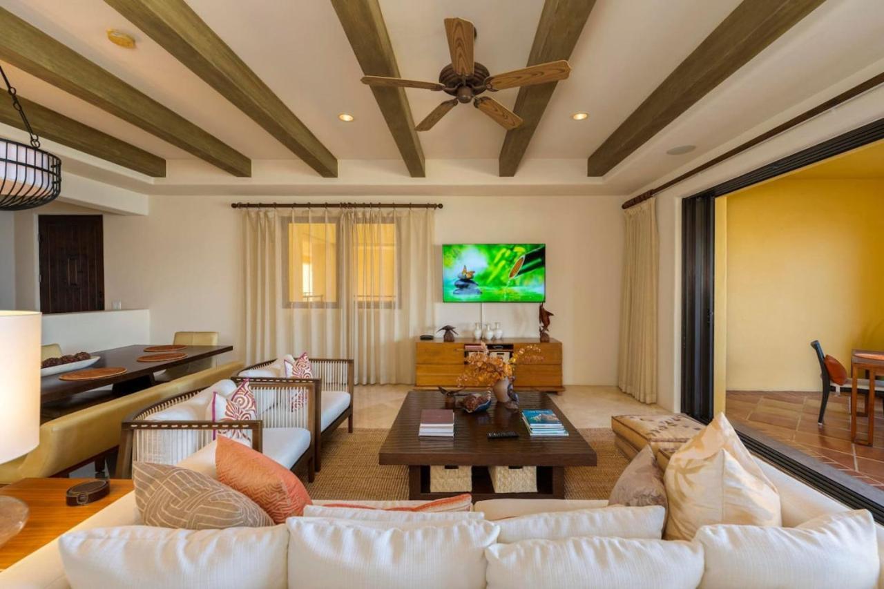 2 Bd 5-star Beachfront Hacienda Holiday home