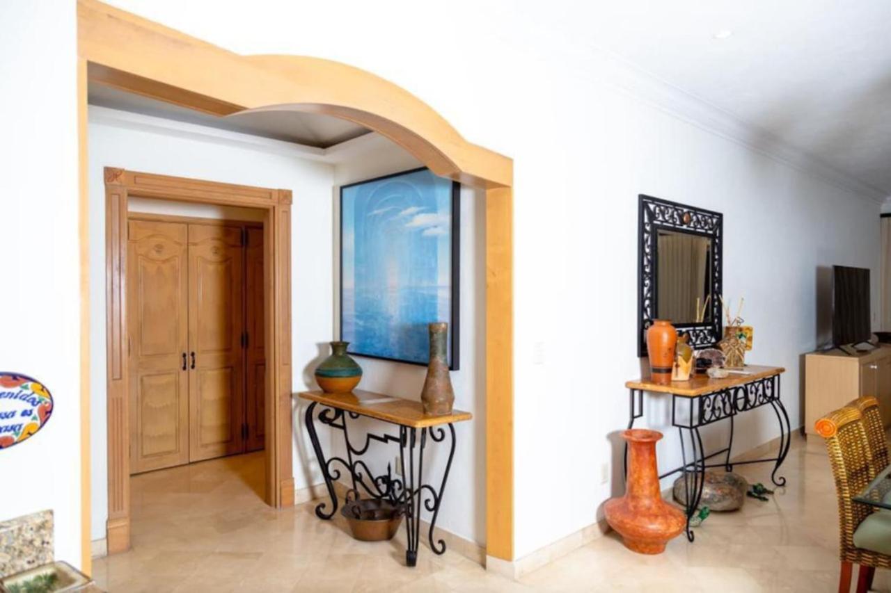 Beachfront, Premium Ocean View, 5 Star, Vle 1604 *