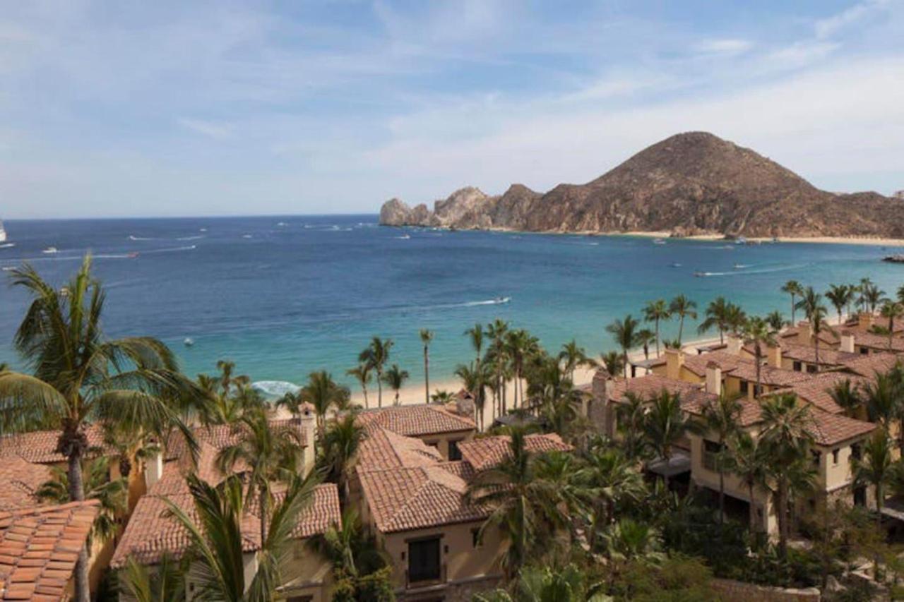 2 Bd 5-star Beachfront Hacienda Holiday home
