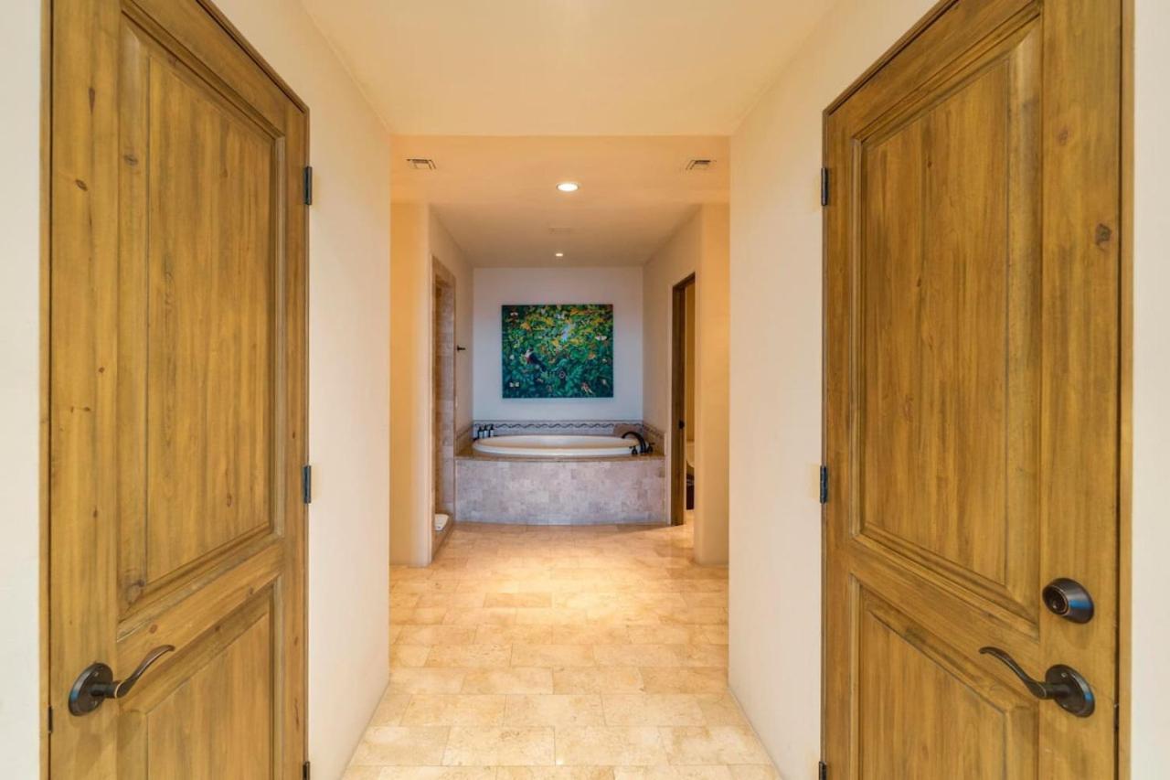 2 Bd 5-star Beachfront Hacienda *