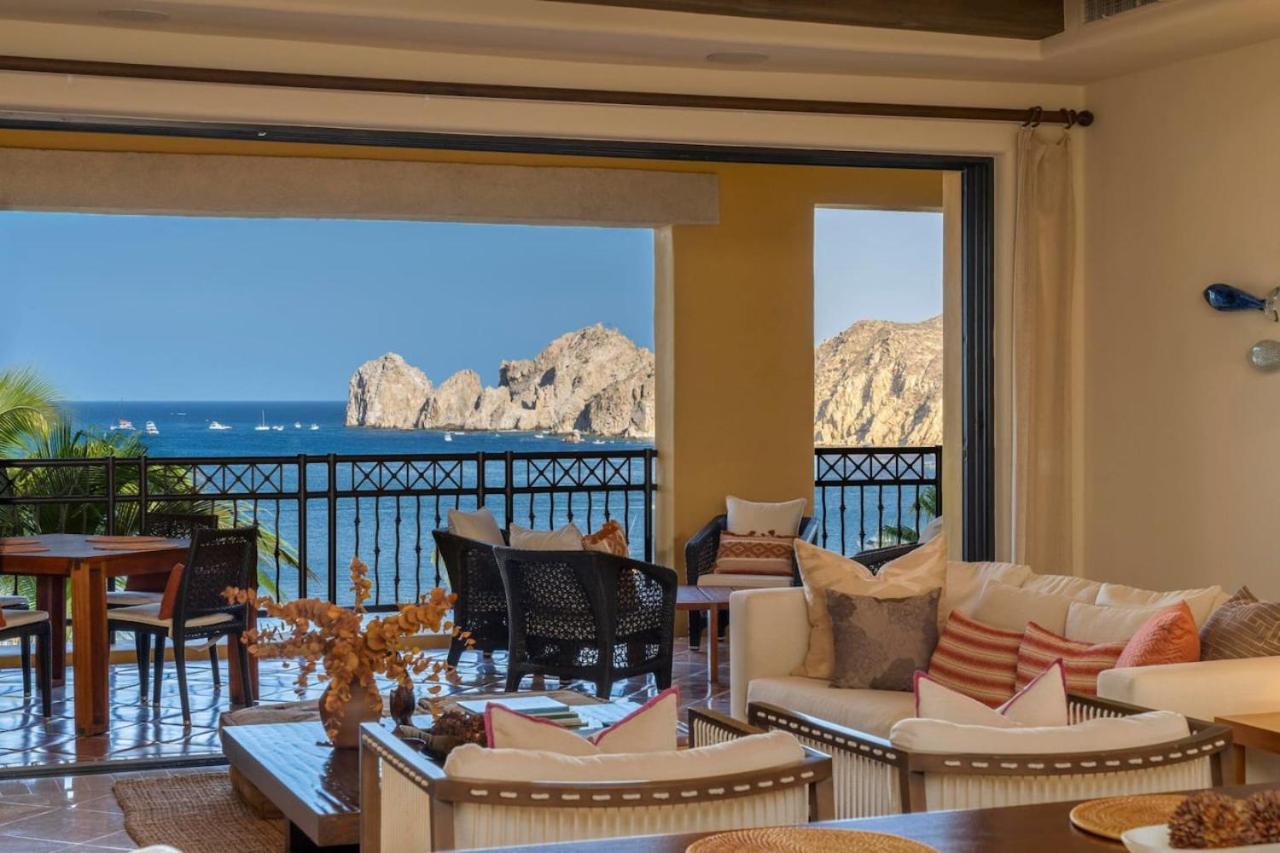 2 Bd 5-star Beachfront Hacienda Holiday home *