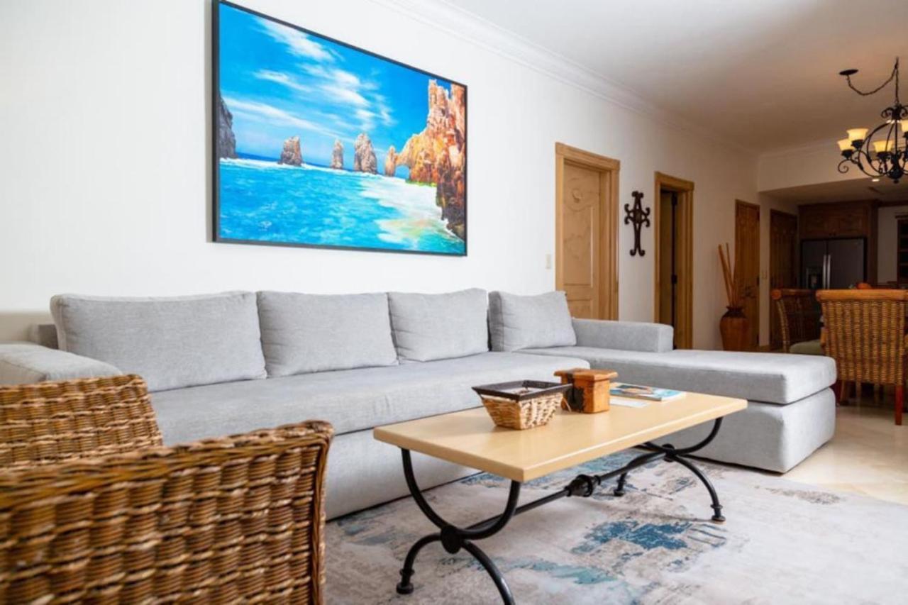 Beachfront, Premium Ocean View, 5 Star, Vle 1604 Holiday home *