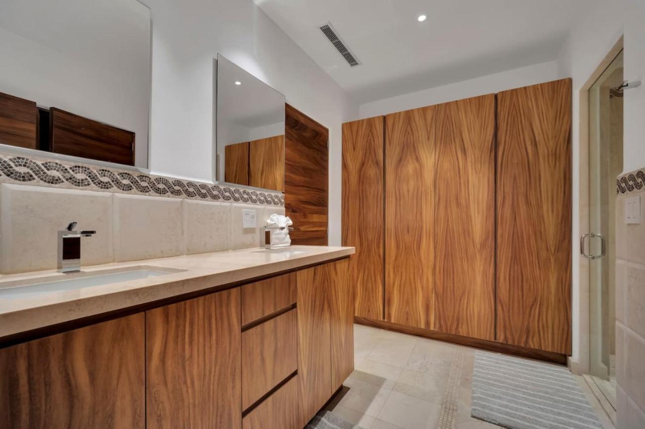 New Ph Style 3bd On Medano *