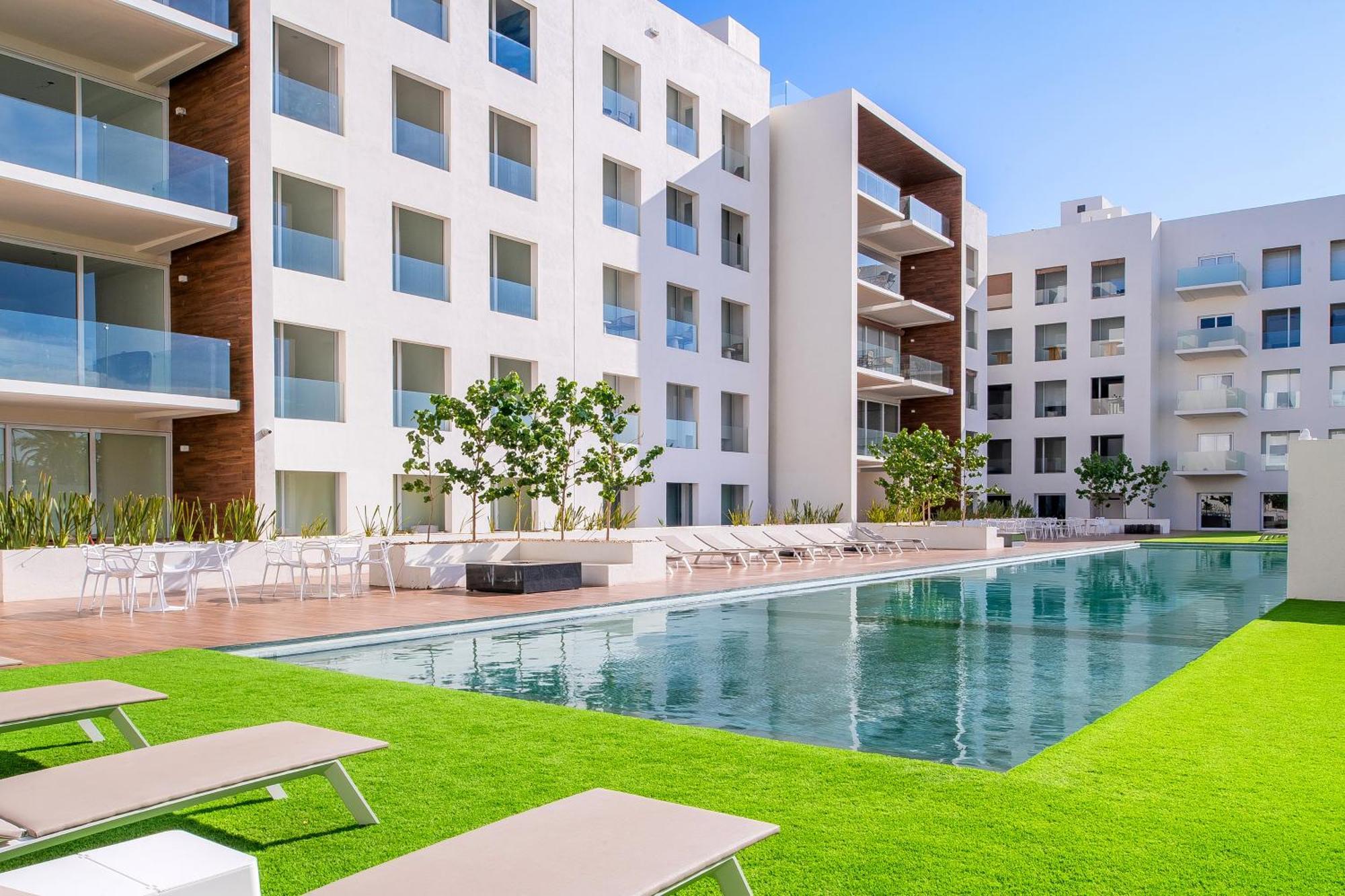 Apartment Brand New Luxury 2 Bedroom *