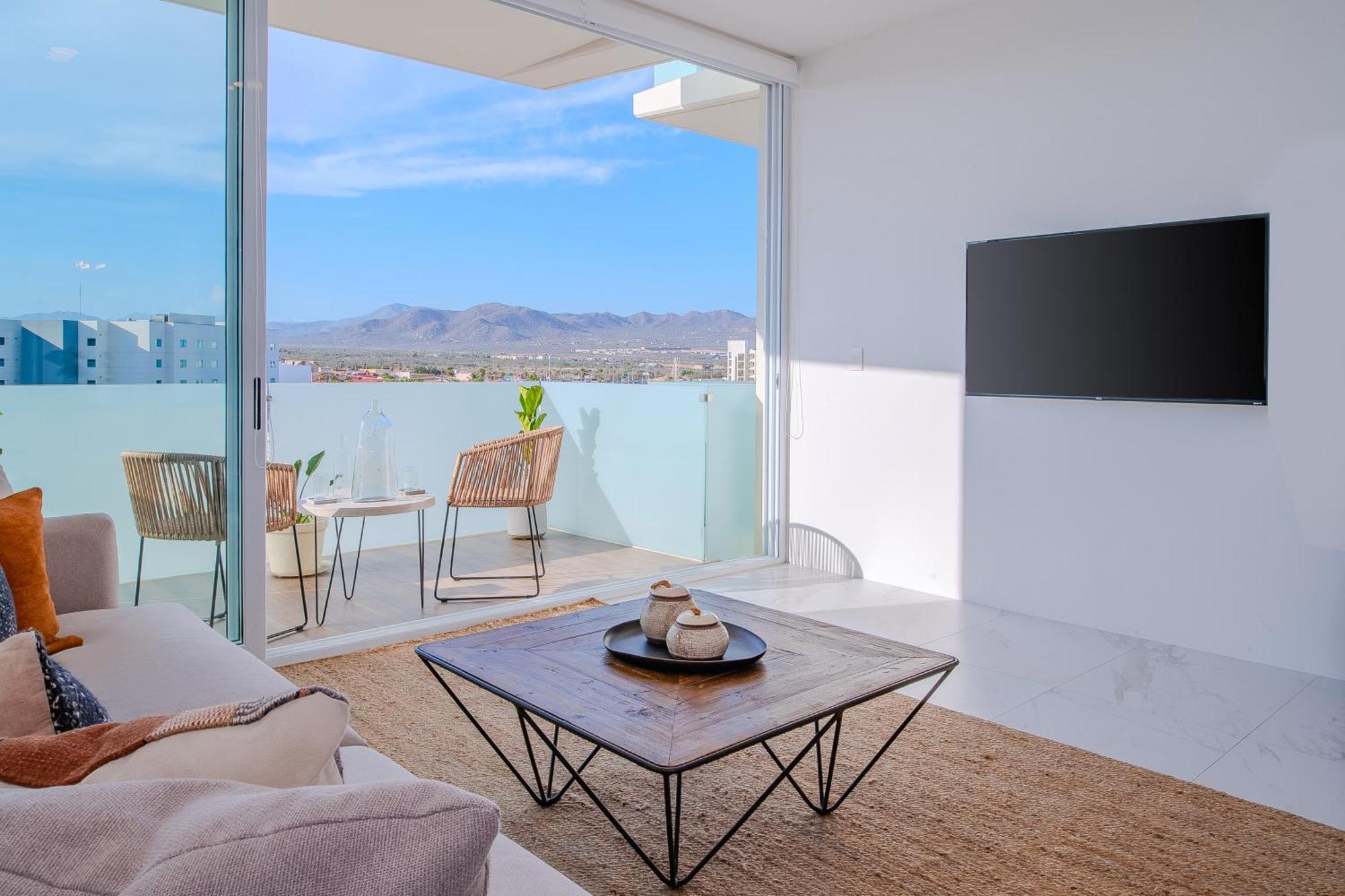 Brand New Luxury 2 Bedroom Apartment