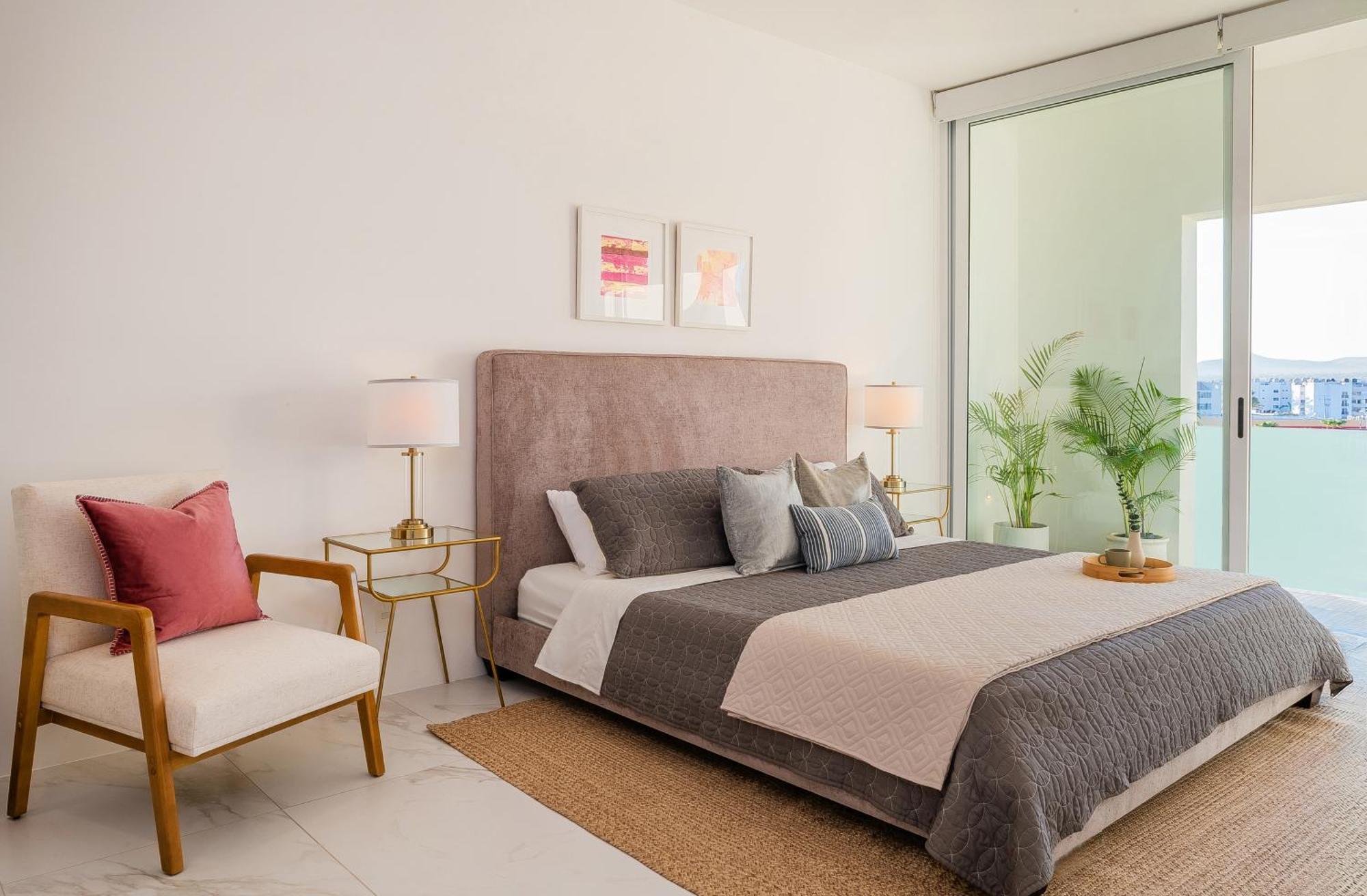 Brand New Luxury 2 Bedroom *