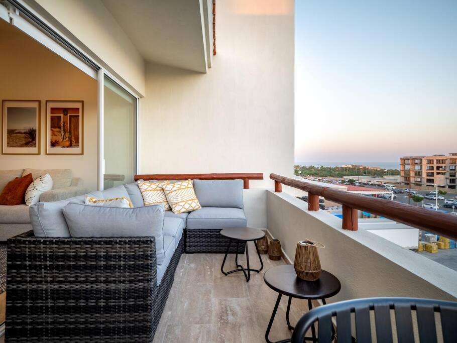Upscale 2bdrm In Cabo Apartment *