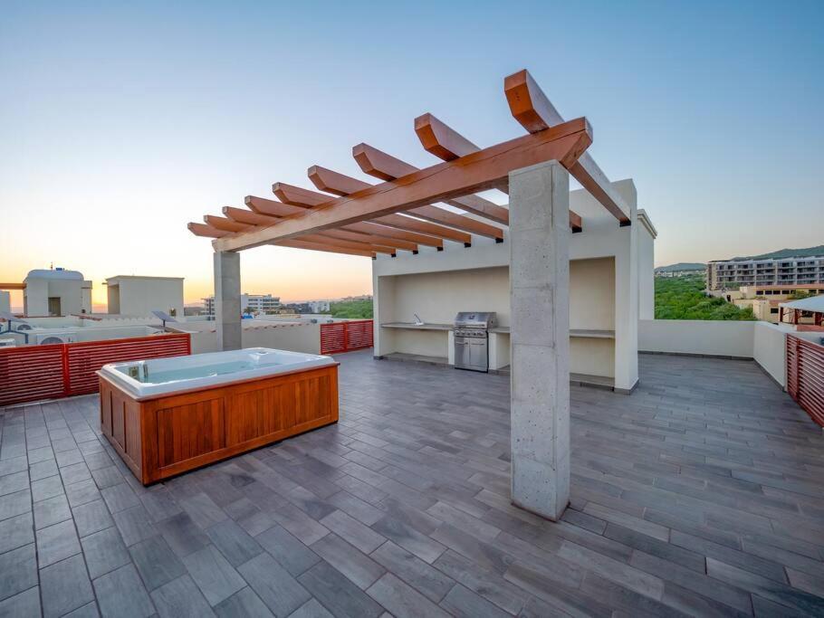 Upscale 2bdrm In Cabo *