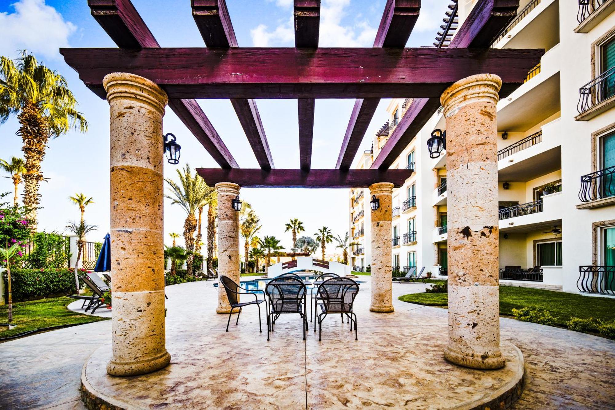Upgrade Your Vacation In Style-exclusive Poolside Condo! Cabo San Lucas