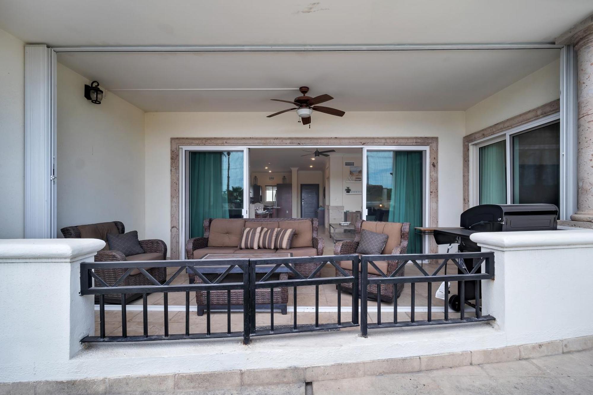 Upgrade Your Vacation In Style-exclusive Poolside Condo!