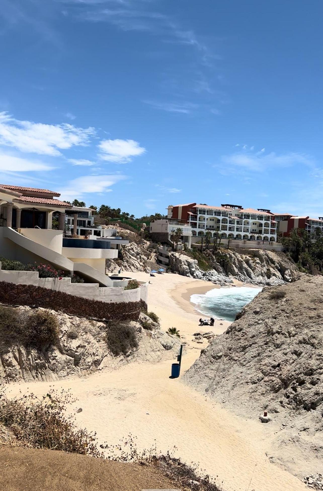 Cabo Oasis Aparthotel