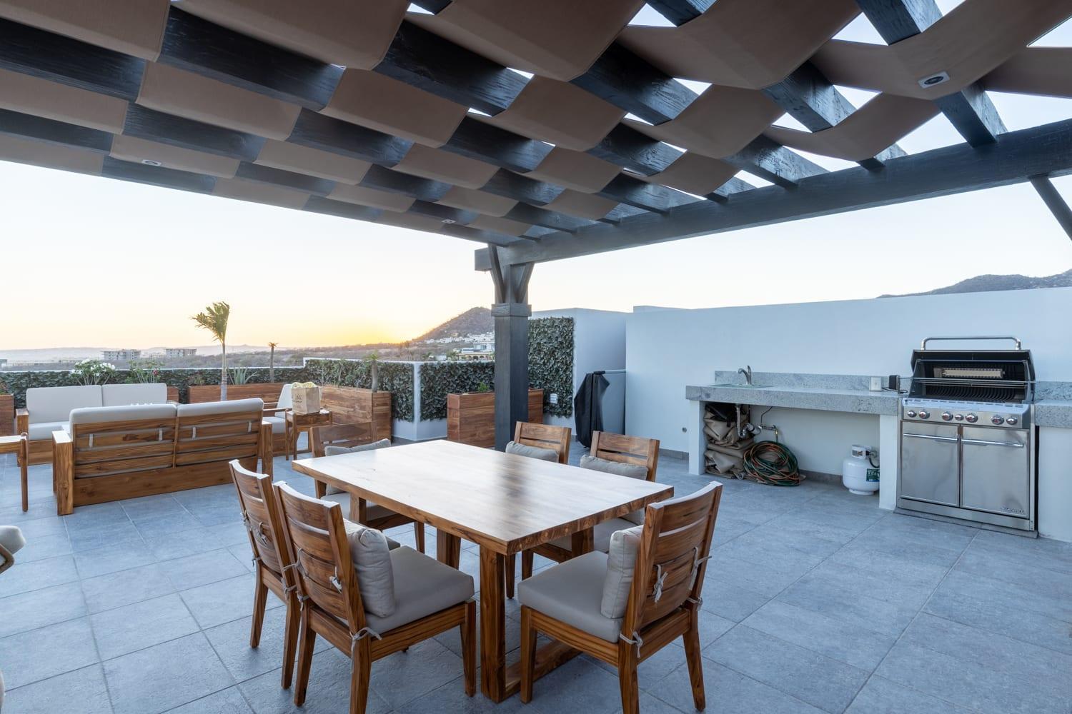 Cabo Ph Stunning Rooftop With Jacuzzi