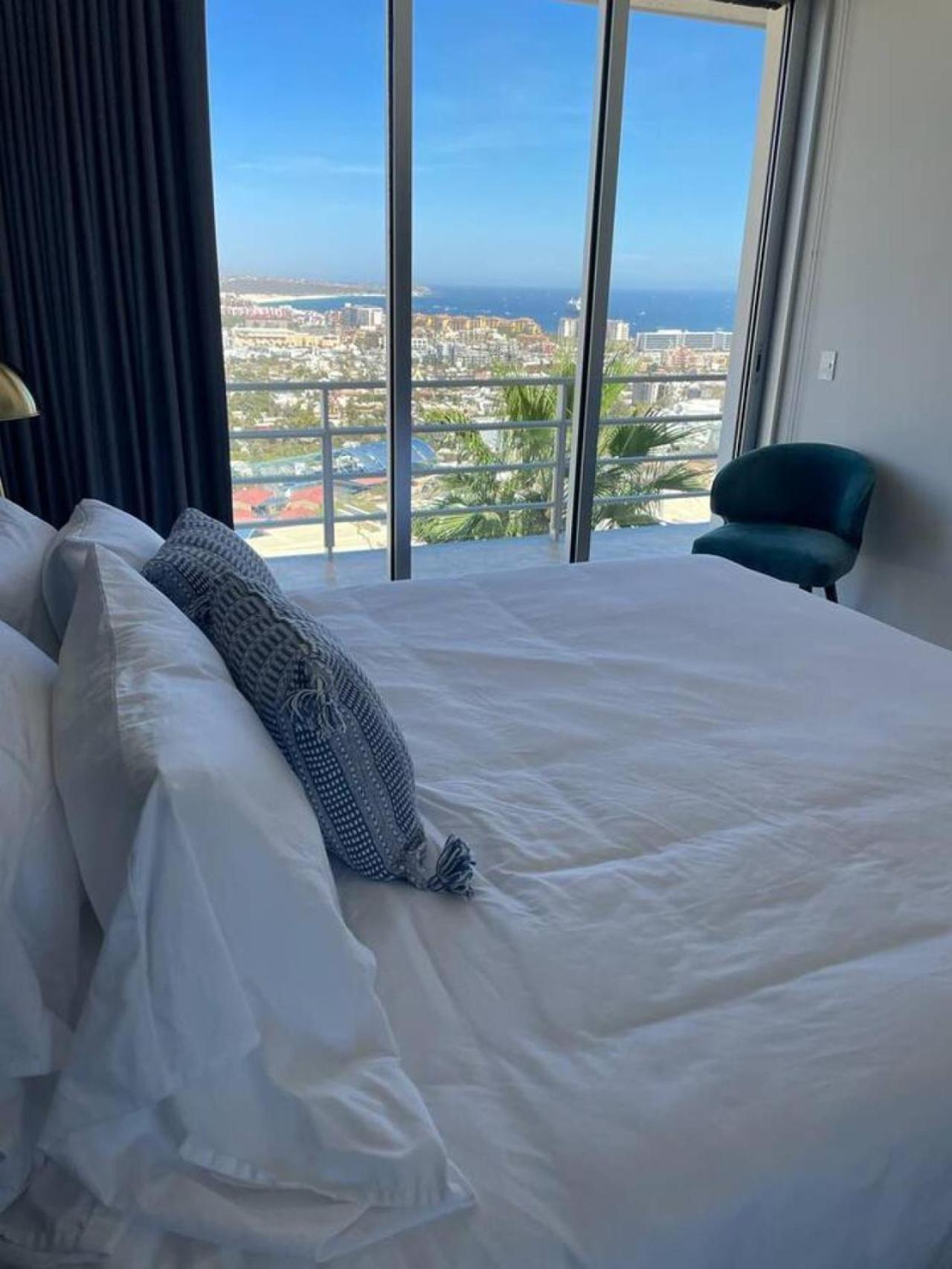 Holiday home Stunning 2br Oceanview Contemporary In Cabo *