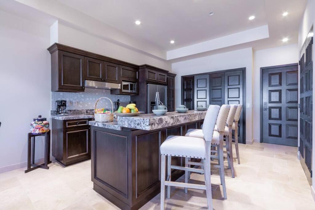 Cabo Copala - Stunning * Luxury Ocean View 2br*resort Living Holiday home *