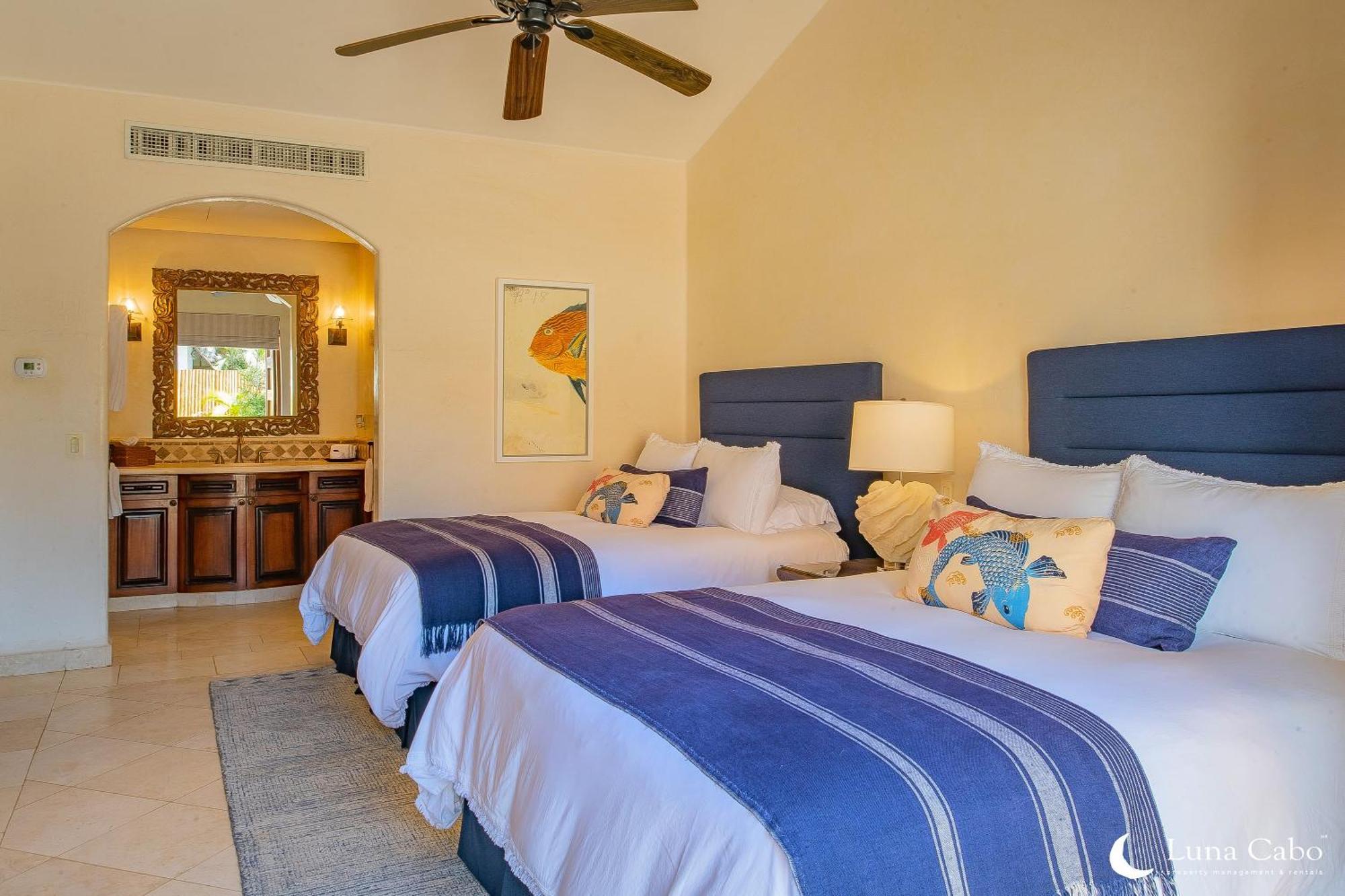 Seaside Escape With Stunning Views & Private Pool Holiday home *
