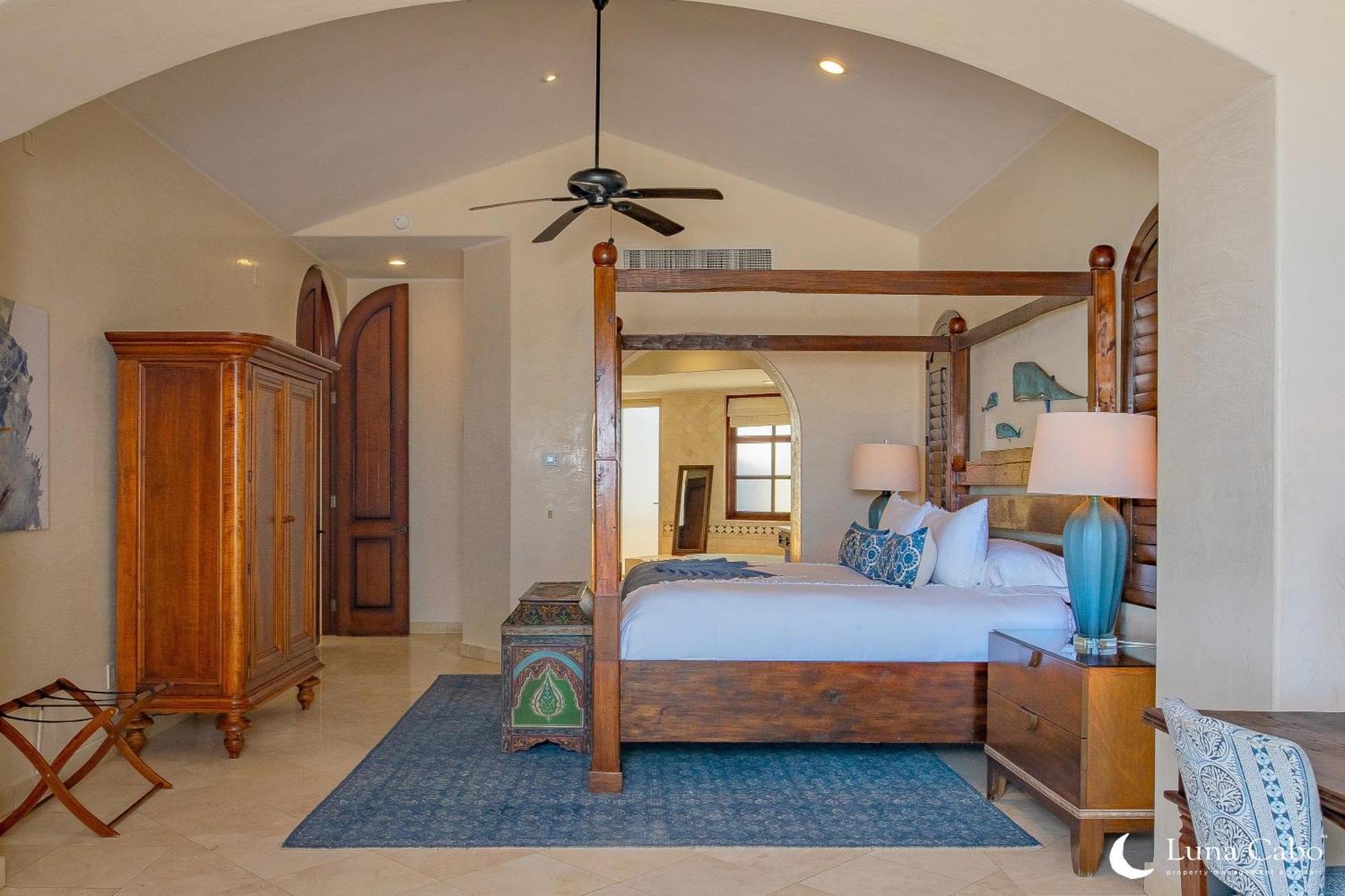 Seaside Escape With Stunning Views & Private Pool *