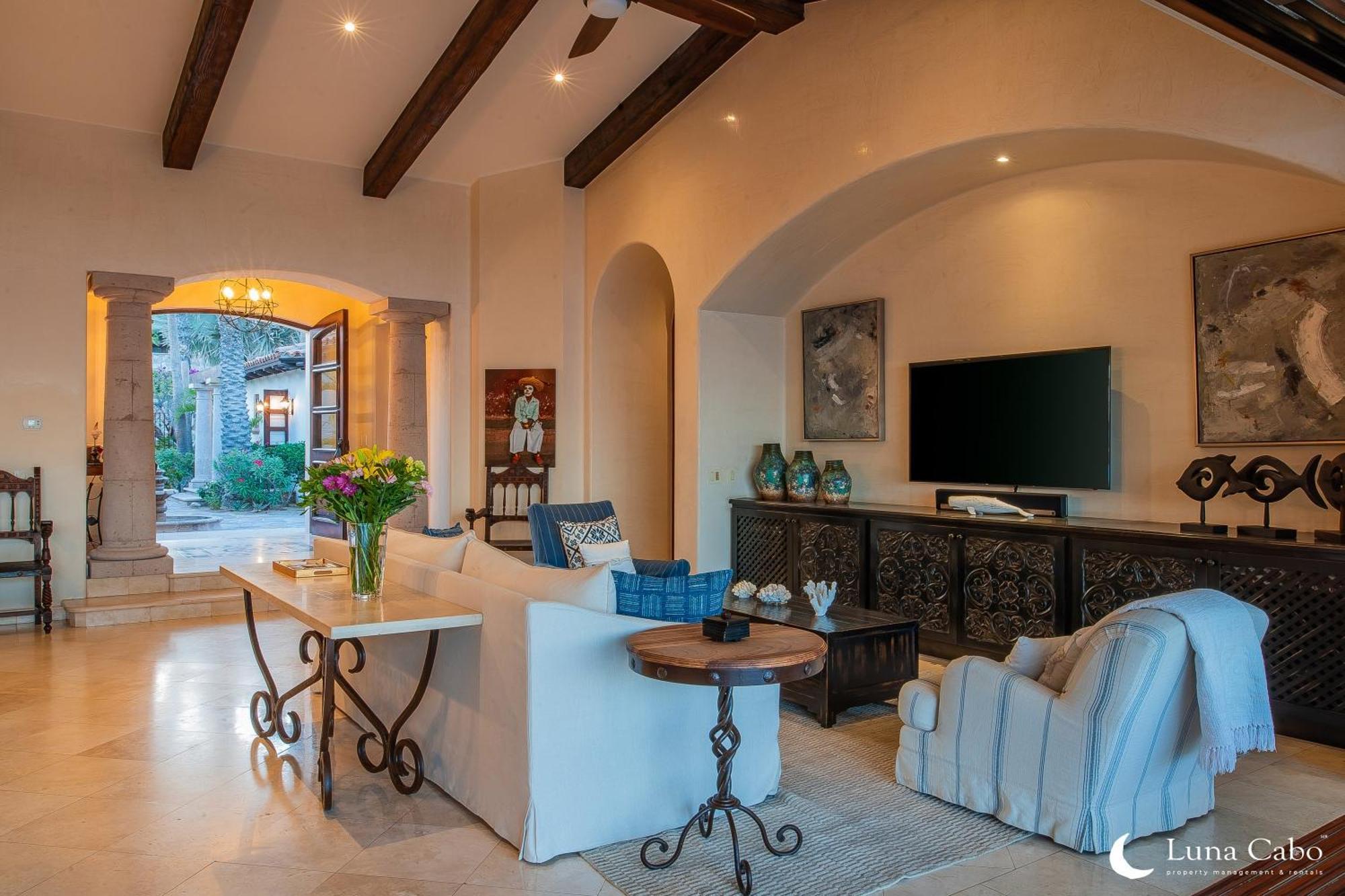 Holiday home Seaside Escape With Stunning Views & Private Pool *