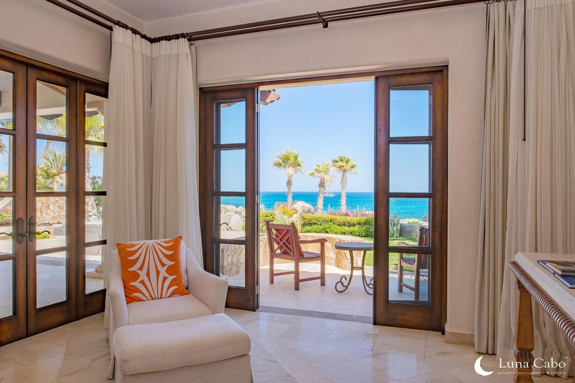 Seaside Escape With Stunning Views & Private Pool Cabo San Lucas