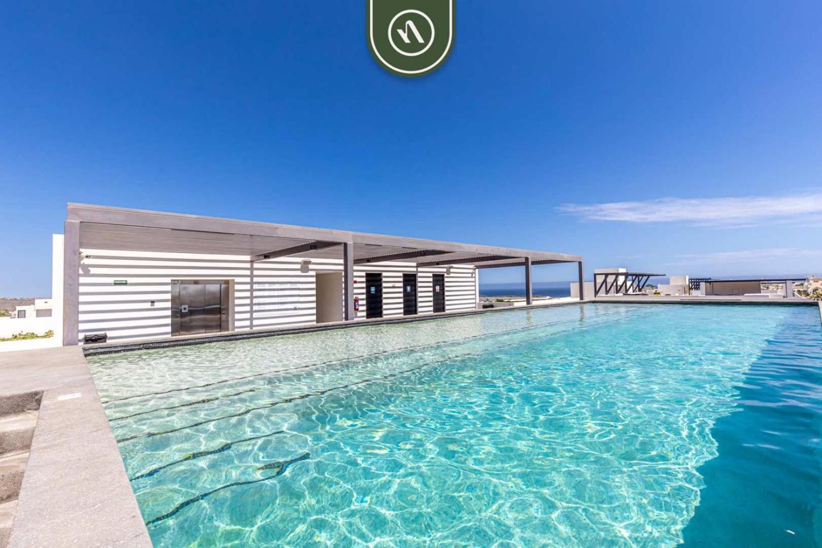 New Right Next To The - Pool *