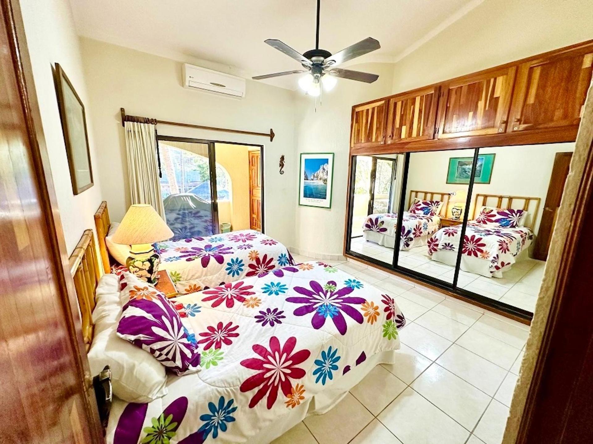 Walk Everywhere 2br2ba Valuecabocondo Is It! *
