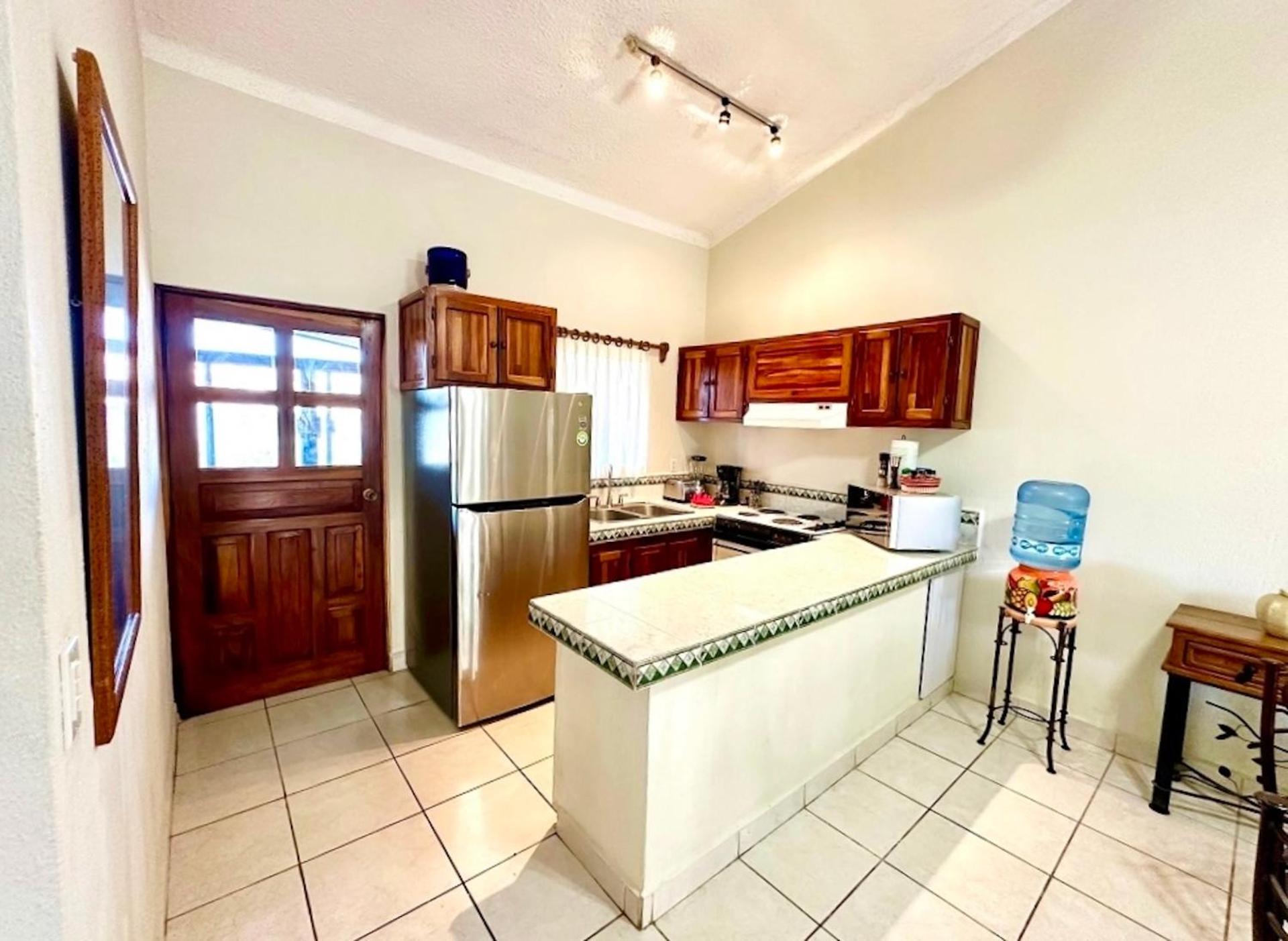 Walk Everywhere 2br2ba Valuecabocondo Is It! Apartment *