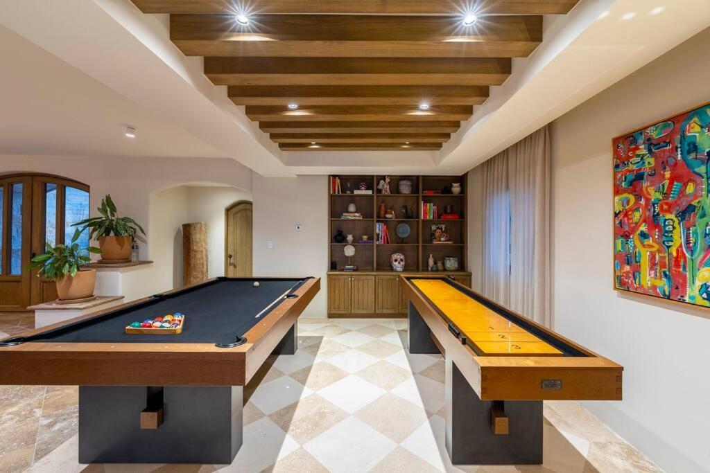 Casa La Pinata 7br - Concierge And Maid Included