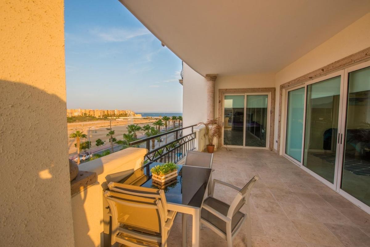 Apartment Beachside Medano Mexico *