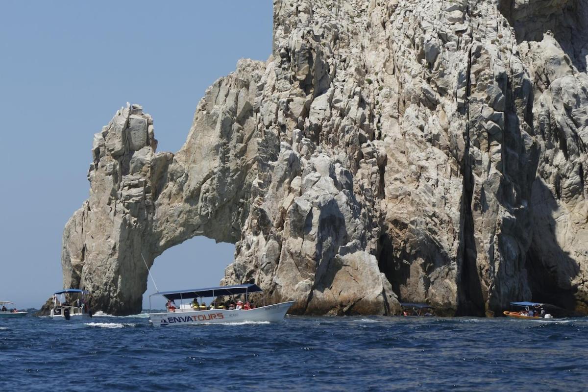 Beachside Medano Mexico * Cabo San Lucas