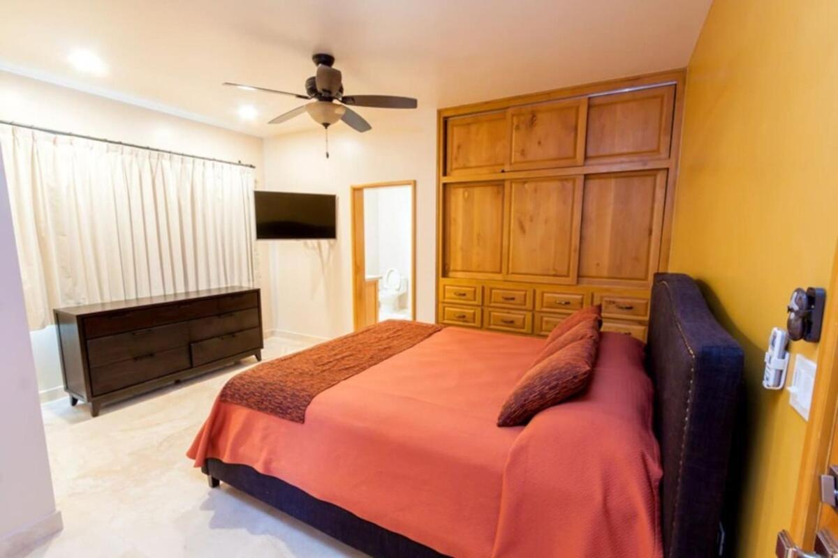 3br 3ba Cabo With Pool Bbq Near Town And Marina *