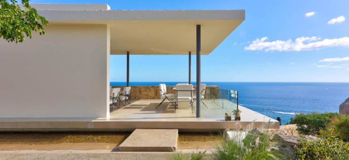 Finisterra Villa *