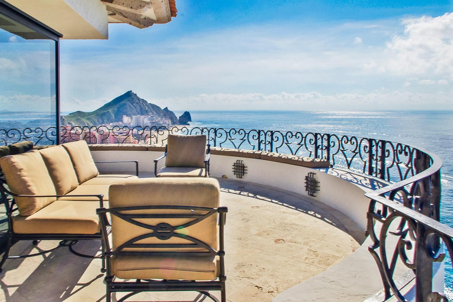 La Roca * Cabo San Lucas