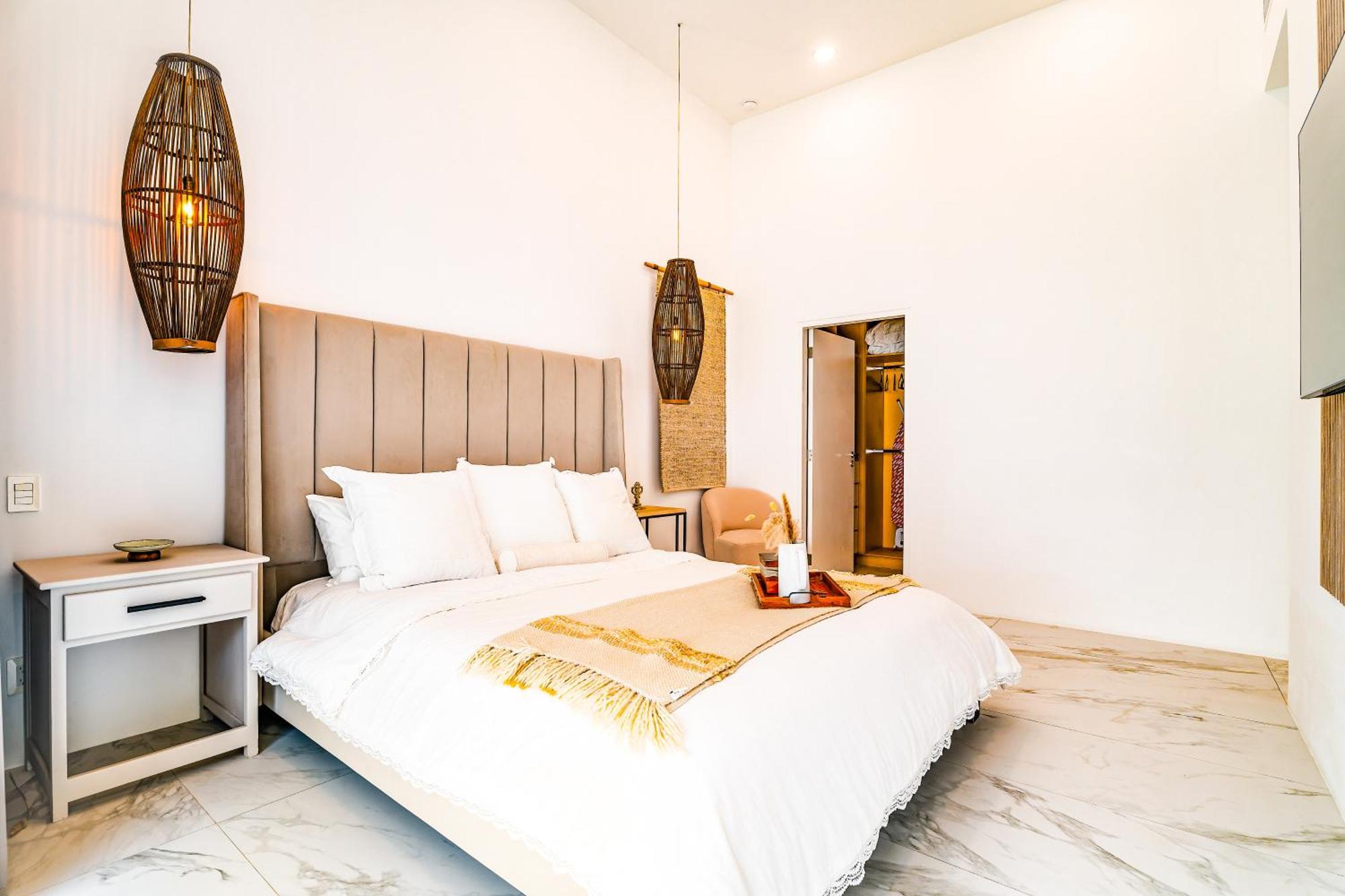 Elevate Your Cabo Vacation In Style Apartment