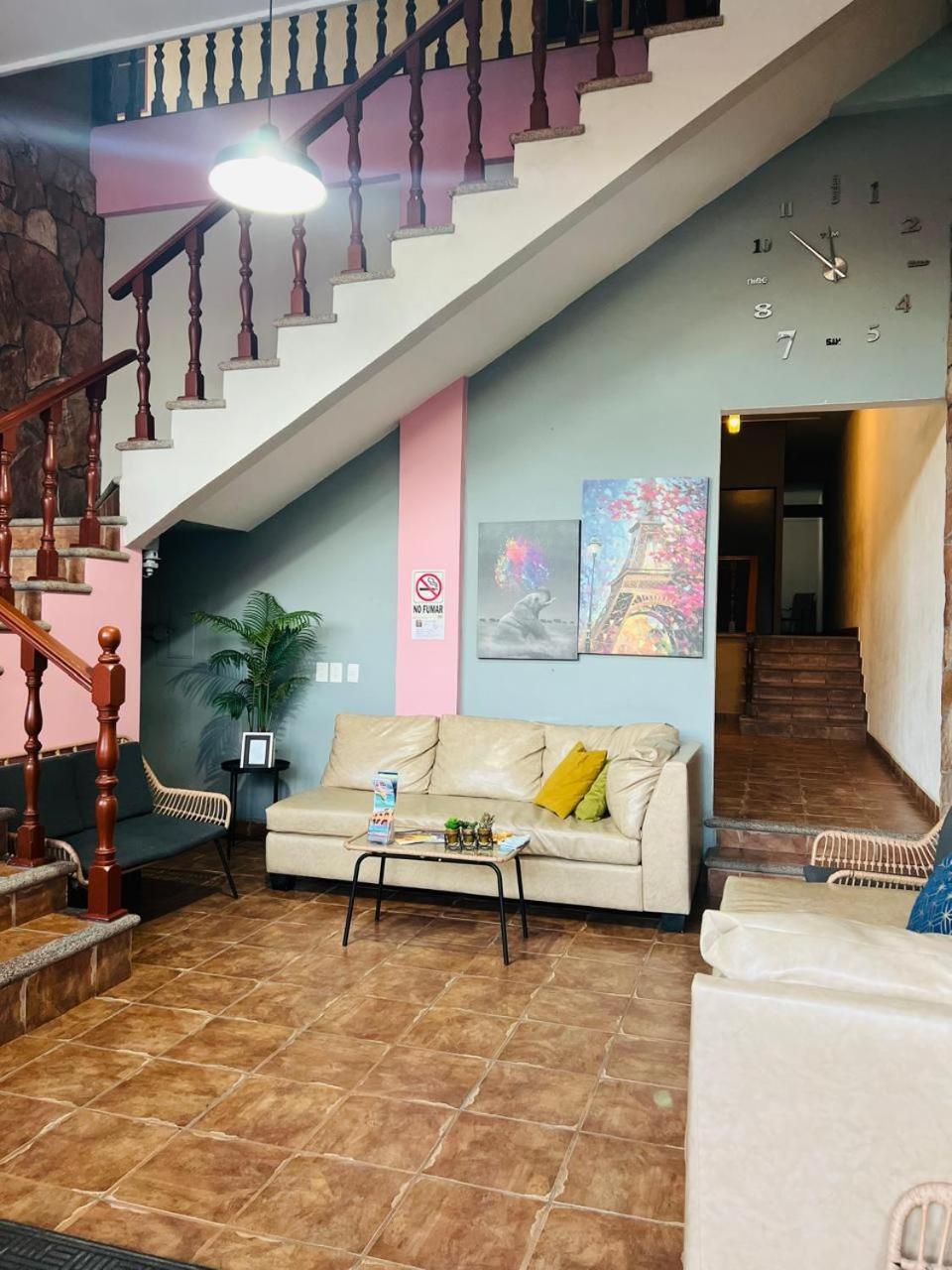 Colonos Cabos Hotel