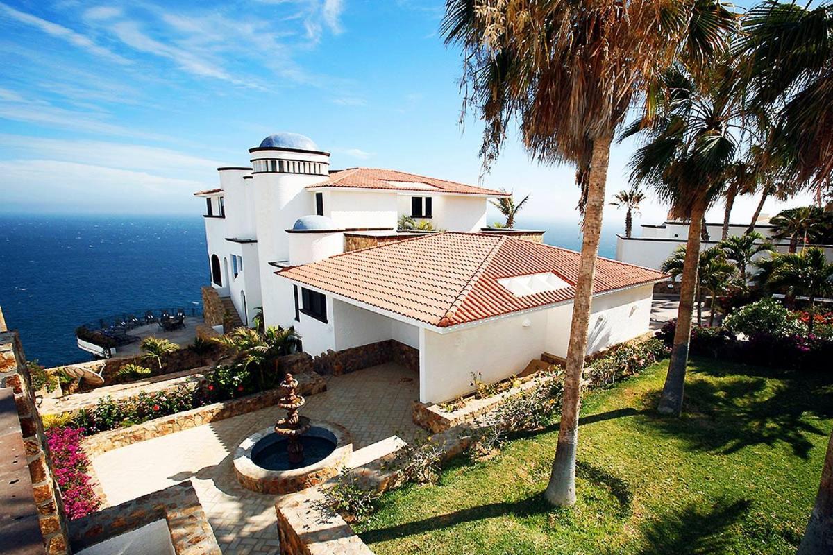 Wake Up To Paradise In Cabo Villa