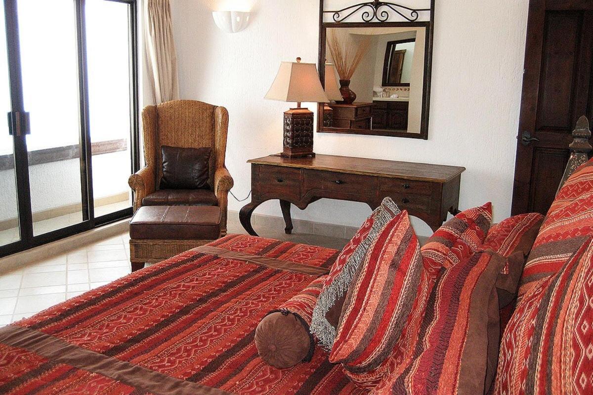 Wake Up To Paradise In Cabo Villa *