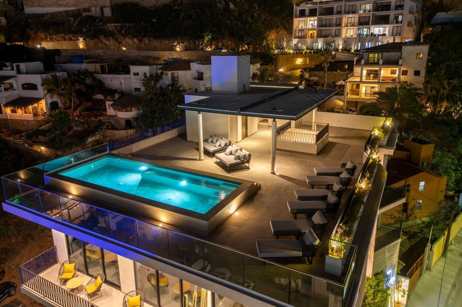 605 Tower Cabos