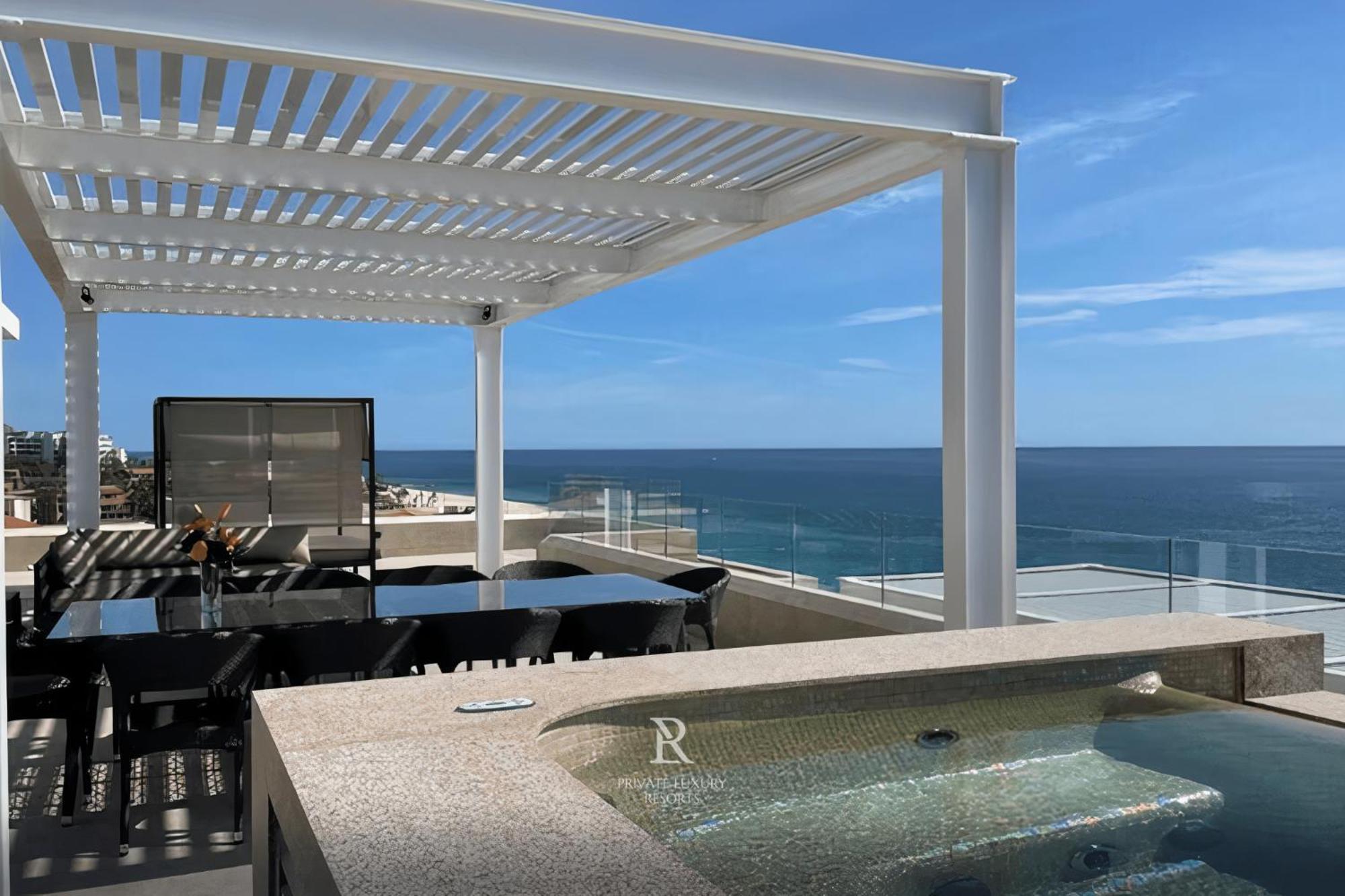 Three Bd Penthouse Ocean Front-villa La Valencia Resort